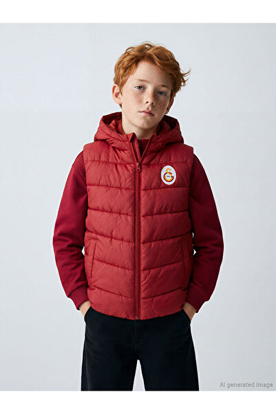 LC Waikiki Lcw Kids Hooded Galatasaray Printed Boys' Puffer Vest