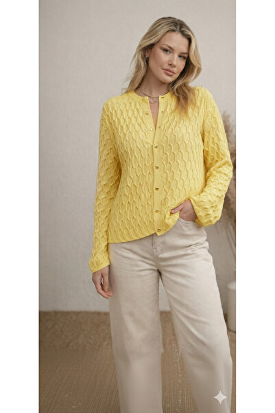 By Kuzey Aras Women's Honeycomb Textured Gold Buttoned Knit Cardigan