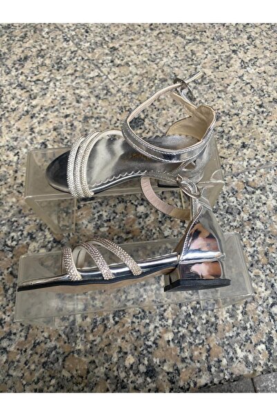 Metin Ayakkabı Banded Baby Heels with Gray Stone Accessories
