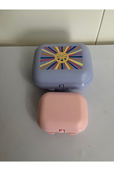 Tupperware Oysters 2-Pack the Products in the Picture