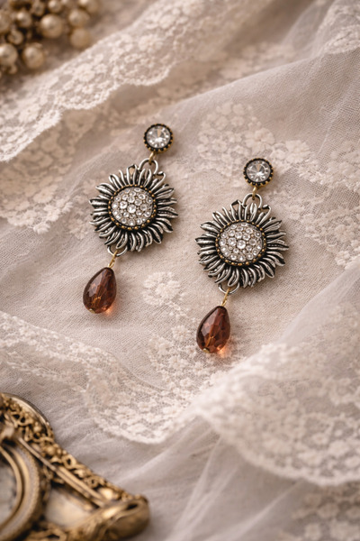 MIRADA JEWELRY Ayçiçeği Figürlü Damla Taşlı Kadın Vintage Tasarım Küpe
