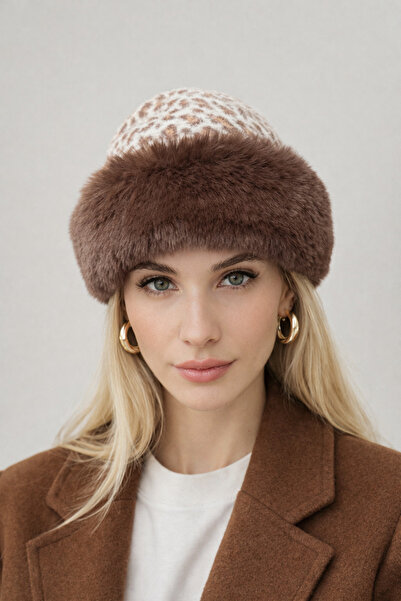 Şirin Giyim Aksesuar قبعة فرو الفهد المخملية - حواف مخملية وفرو علوي من الصوف...
