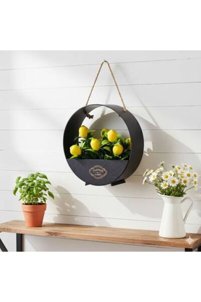 Generica Metal pendant measuring 20 cm in diameter