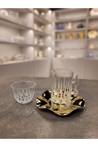 TR 18-piece tea and coffee set - Al Sha'la - Gold