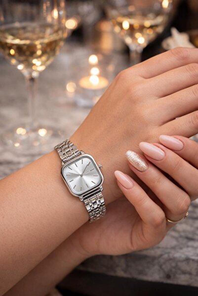 LOOQ Retro Cord Square Dial Women's Wristwatch