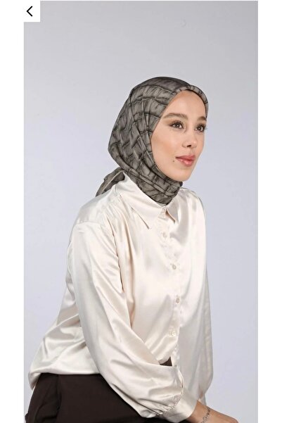 Butik New Season Silk Square Scarf