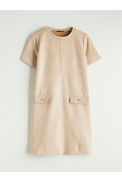 LC Waikiki فستان بيج بياقة دراجة مع مظهر الشامواه مع فرق RMZ