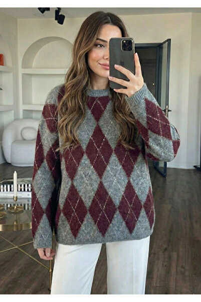 MetuCA Women's Gray Burgundy Argyle Patterned Crew Neck Oversized Soft Textur...