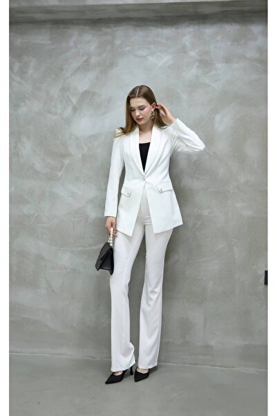 buqre's moda Women's Suit with Embellished Collar and Pearl Button Trim