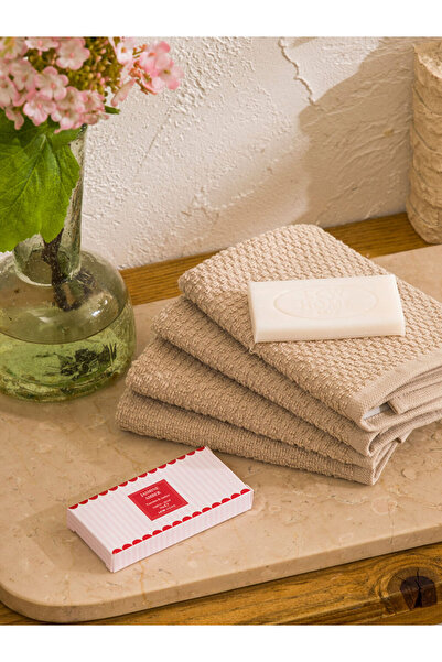 LC Waikiki صابون صلب برائحة الياسمين والعنبر من متجر غوليس 50 جرام