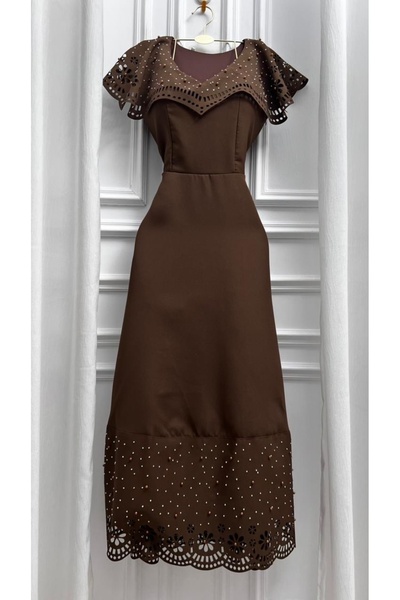 LUMY An evening dress that embodies femininity and beauty