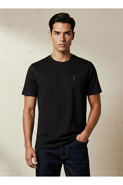 Emperor Men Regular Fit Crew Neck Short Sleeve Badge Accent T-shirt