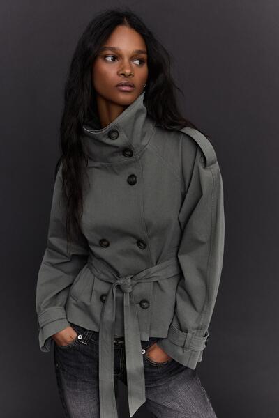 Bershka Huni yaka trençkot ceket