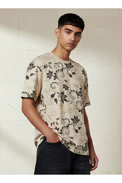 Lee Cooper تيشيرت رجالي بأكمام قصيرة وقصة عادية وطبعة زهور