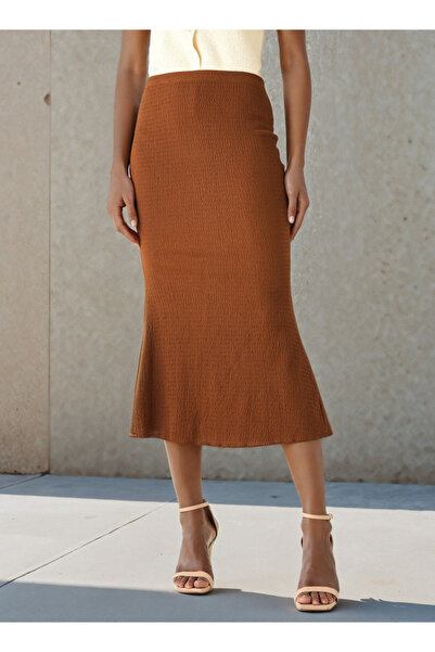 FAV Mermaid Cut Textured Midi Skirt