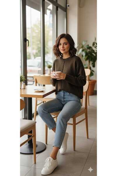 MARIQUITA Tricot with Buttons on the Front