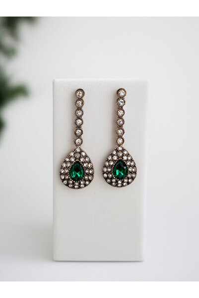 FAYRA ACCESSORIES أقراط على شكل قطرة ماء مرصعة بحجر الزركون