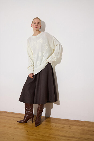 Touché Privé Flower Embroidered Knit Tunic