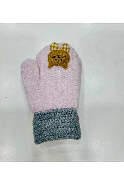 Kitti Gloves