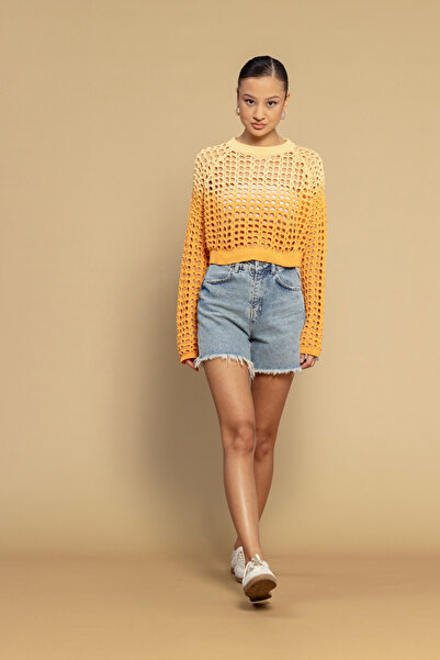 Nisan سترة تريكو بتأثير صبغة الباتيك