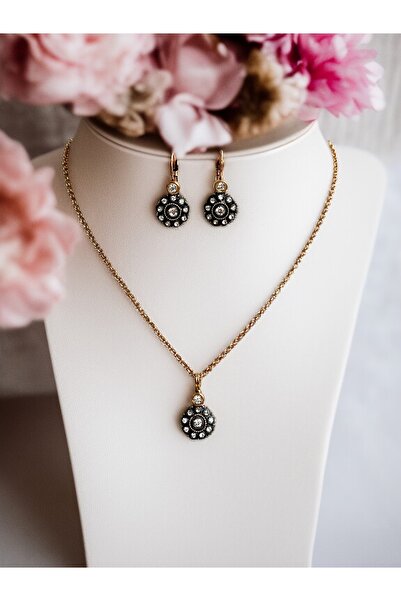 FAYRA ACCESSORIES طقم قلادة وأقراط من حجر الزركون على شكل وردة معجزة