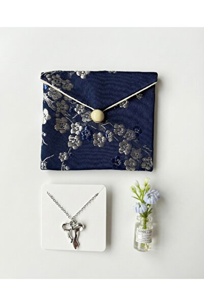 coquette butik Gümüş Renk Minimal Zarif Fiyonk Coquette Kolye ve Çiçek İşleme...