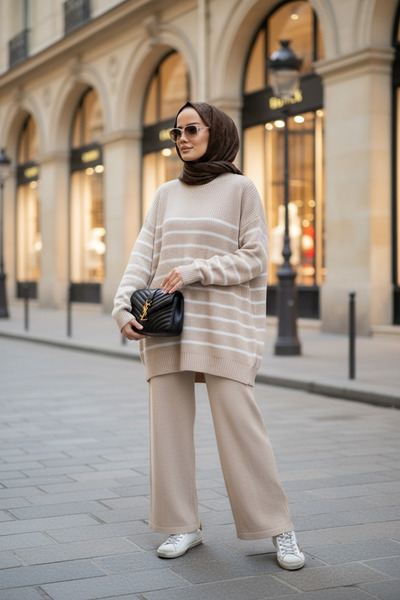 Aselim Hijap Moda Striped Knitwear Set with Necklace Beige