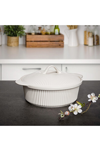 LA MESA Round Casserole With Ceramic Lid