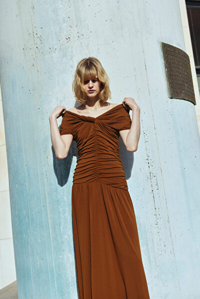 H&M Omuzları Açık ve Drapeli Elbise