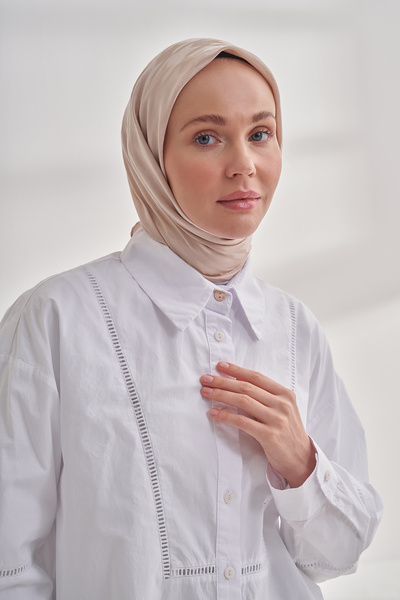 ARMANDA Italian Jacquard Hawk Eye Pattern Scarf - Beige