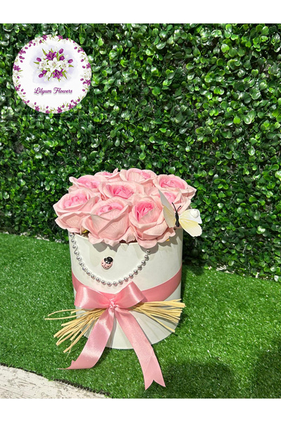 Lilyum Flowers Kutuda Pembe Gül - Sevgililer Günü Hediyesi