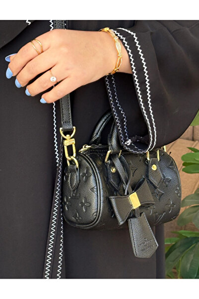 GGG Elegant, high-quality women's shoulder bag with all accessories