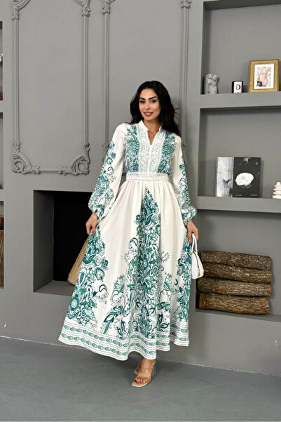 Dipmoda Rochie de damă din țesătură atlas verde cu detalii din guipură cu mod...