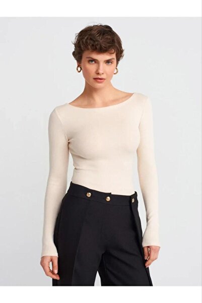 aksesuarista Kadın Krem Kayık Yaka Uzun Kol Body