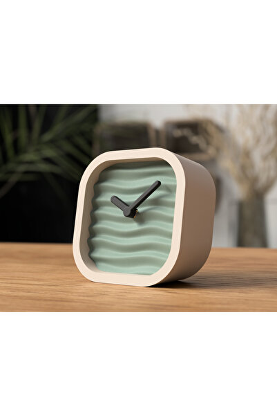 Vuslat Hediyelik Dekoratif Masa Üzeri Saat (10x10 cm )