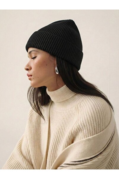 Lupin Unisex Ribbed Soft Basic Beret