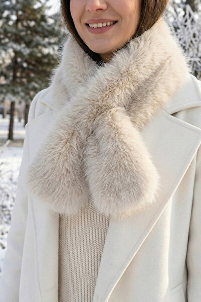 Kapin Ecru Faux Fur Plush Scarf with Attached Neck Collar