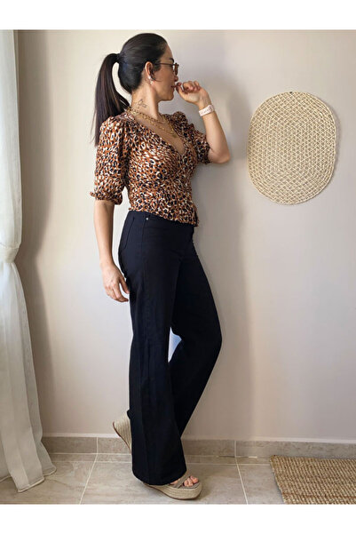 Burcu Özpıranga Leopar Desen Bluz