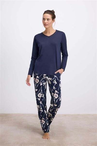 M MERC Giyim Floral Print Long Sleeve T-Shirt and Pants Pajama Set