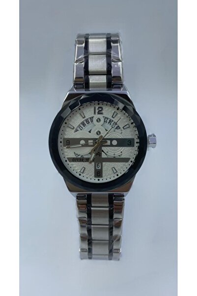 DIVAR JEEN ساعة بتصميم كلاسيكي أنيق، وتأتي بنظام عرض تناظري (Analog)