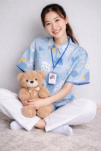 Essential Costumes Babysitter Uniform