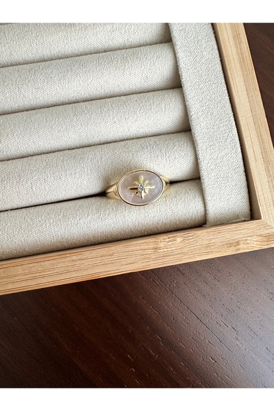 ringbox Gold Pearlescent Star Ring