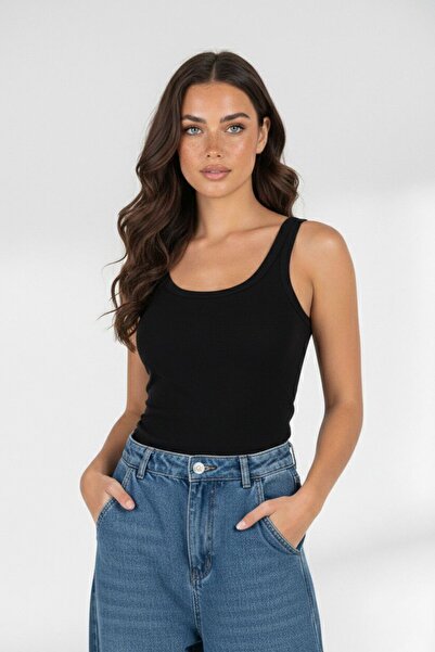 Serbella Women's Basic Tank Top Form-Fitting Body