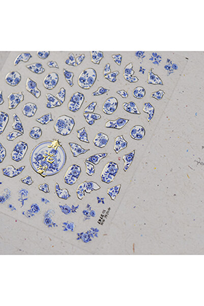 Choice قطعة واحدة من ملصقات فن الأظافر الخزفية الزرقاء والبيضاء غير القابلة ل...