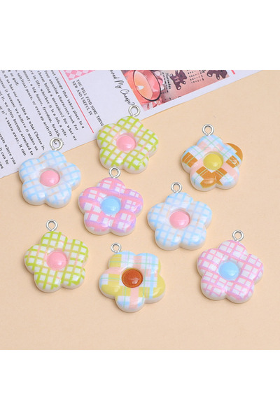 Choice مجموعة من 10 قطع من قلادات الزهور المصنوعة من الراتنج بنمط مربعات كرتو...