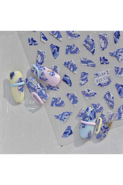 Choice قطعة واحدة من ملصقات فن الأظافر الخزفية الزرقاء والبيضاء غير القابلة ل...