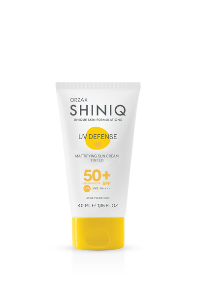 SHINIQ AKNE KARŞITI RENKLİ GÜNEŞ KORUYUCU SPF50+ 40 ML