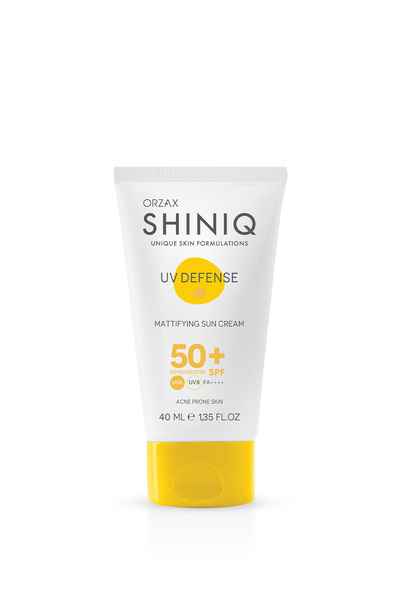 SHINIQ AKNE KARŞITI GÜNEŞ KORUYUCU SPF50+ 40 ML