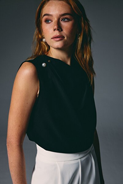 Rute butik Pearl Brooched Degaje Collar Blouse
