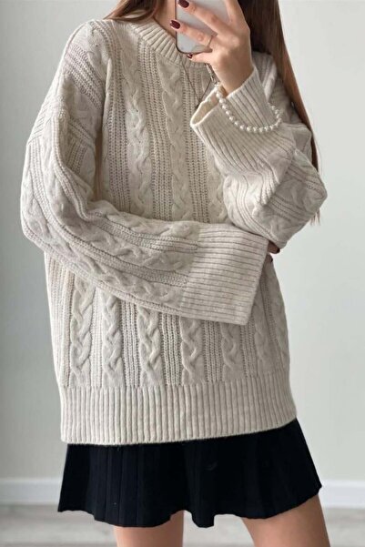 mahira collection Women's Crew Neck Oversized Hair Braided Sweater